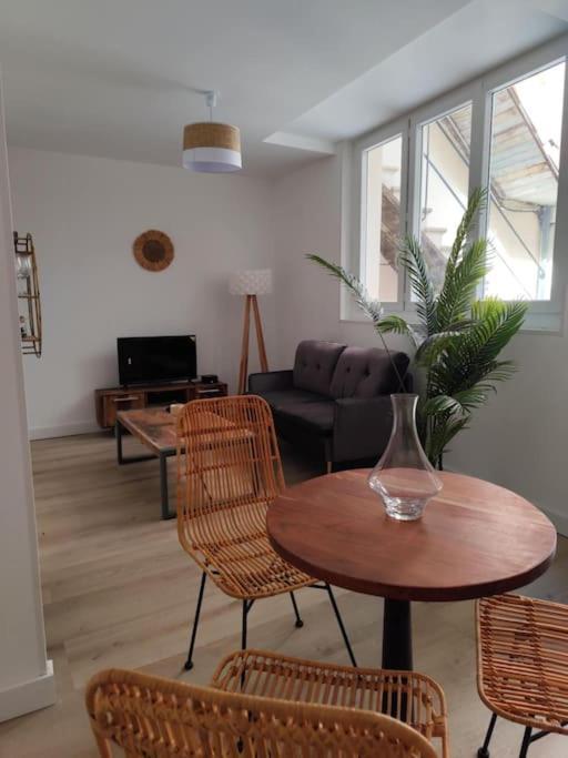 La Cachette De Faventines Apartment Valence  Bagian luar foto